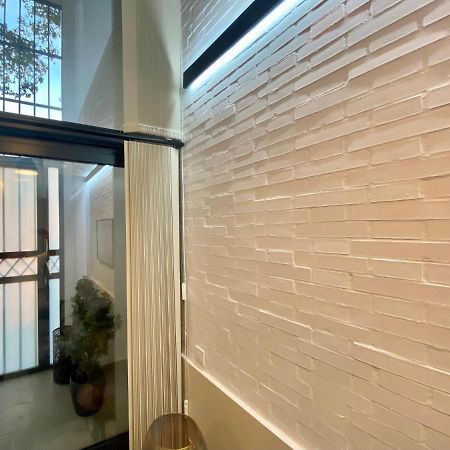 Tr3 Aparcamiento Incluido Familias Loft Almirante Apartment Seville Exterior photo