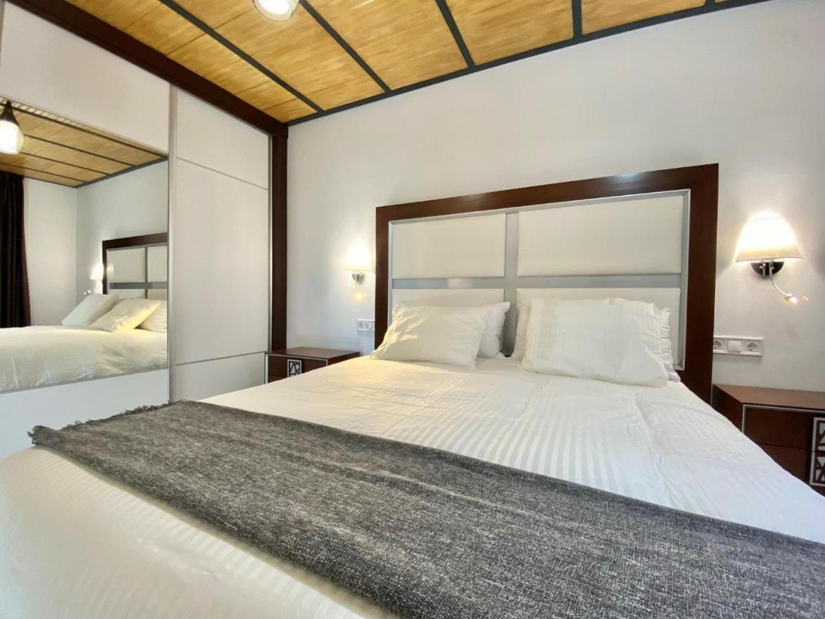 Tr3 Aparcamiento Incluido Familias Loft Almirante Apartment Seville Exterior photo