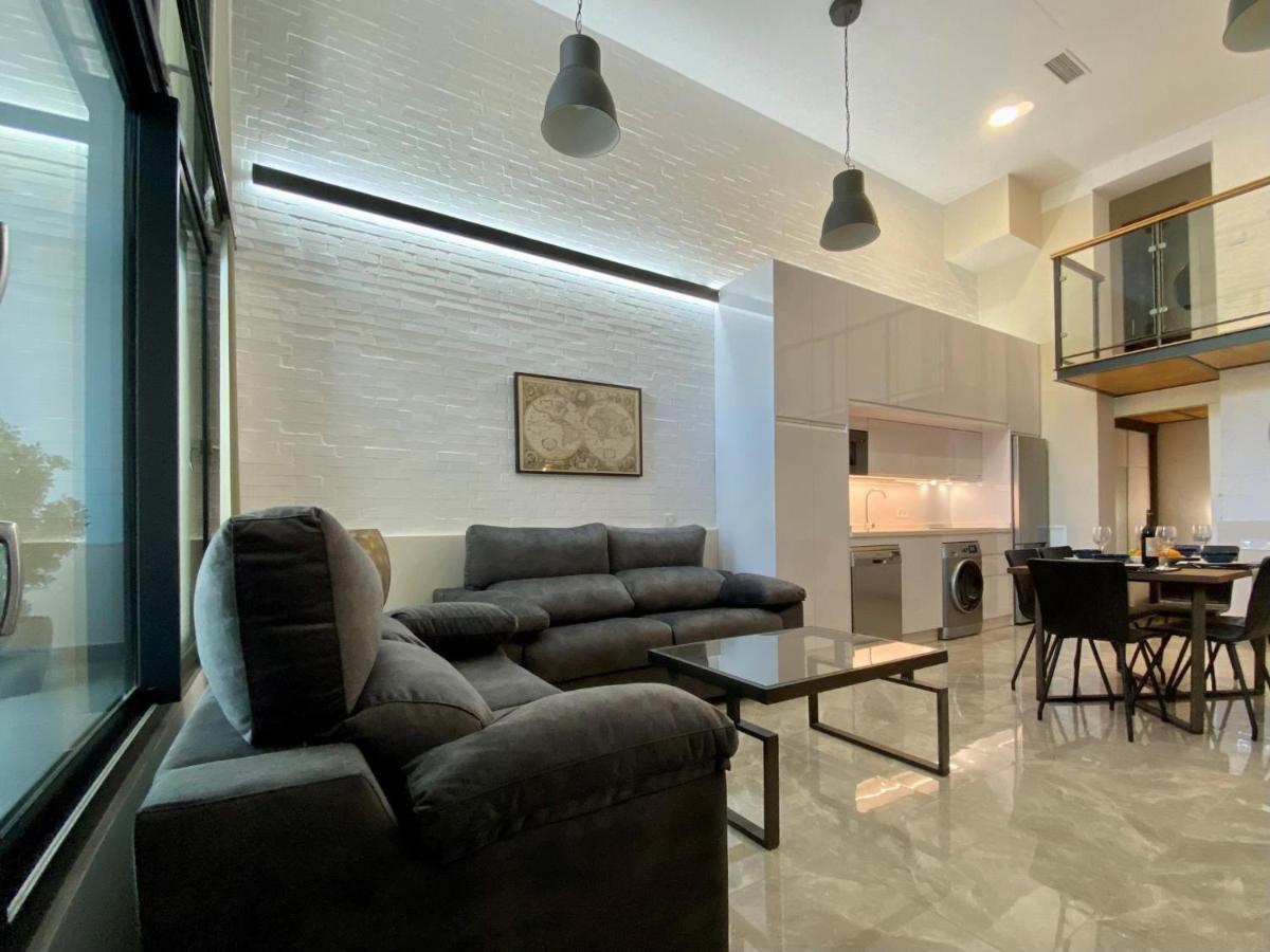 Tr3 Aparcamiento Incluido Familias Loft Almirante Apartment Seville Exterior photo