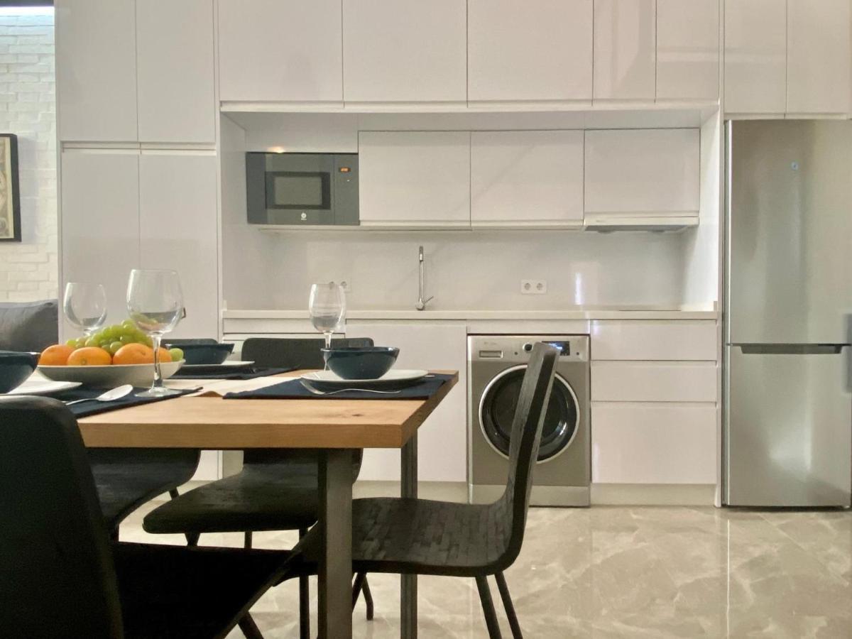 Tr3 Aparcamiento Incluido Familias Loft Almirante Apartment Seville Exterior photo