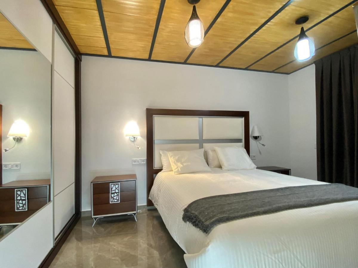 Tr3 Aparcamiento Incluido Familias Loft Almirante Apartment Seville Exterior photo